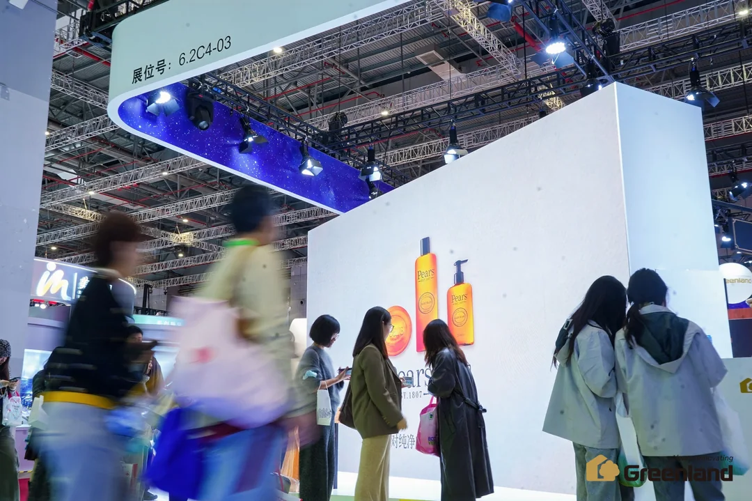 Pears梨牌闪耀2025进博会